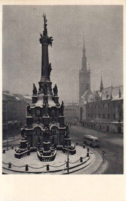 Pohlednice Olomouc - Masarykovo náměstí v zimě